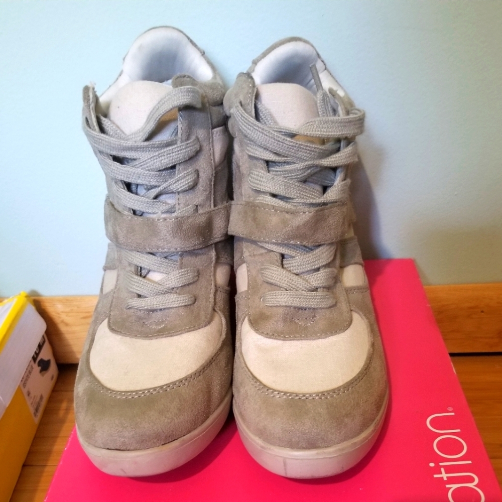 Suede wedge sneakers